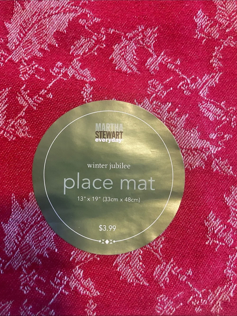 Martha Stewart Everyday Red and Cream Leaf Jacquard Napkins and Placemats